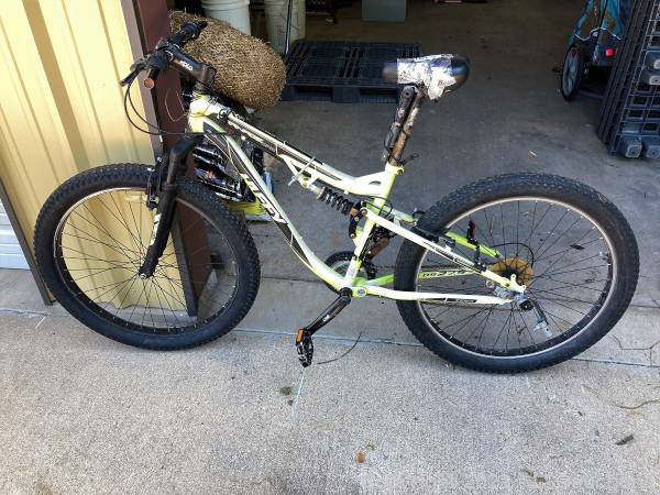 Huffy 2024 carnage bike