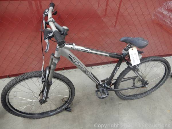 Trek Series 4 Bike | LSOauctions