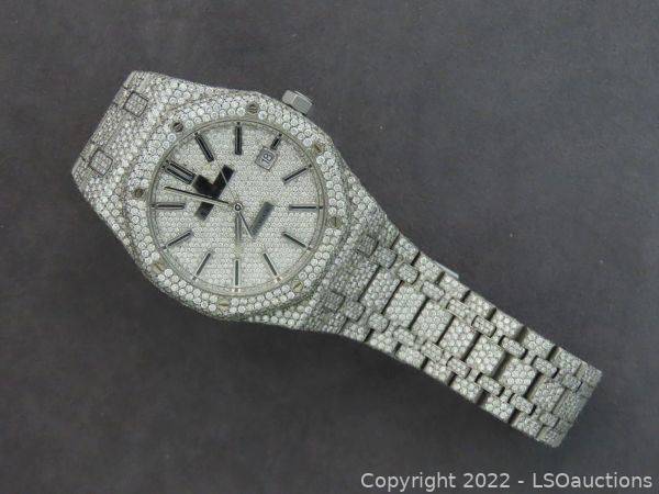 AUDEMARS PIGUET WATCH W DIAMONDS LSOauctions