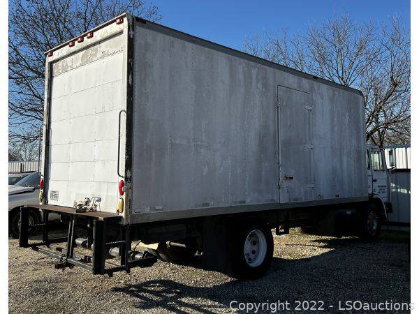 1995 MACK MS200 BOX TRUCK | LSOauctions