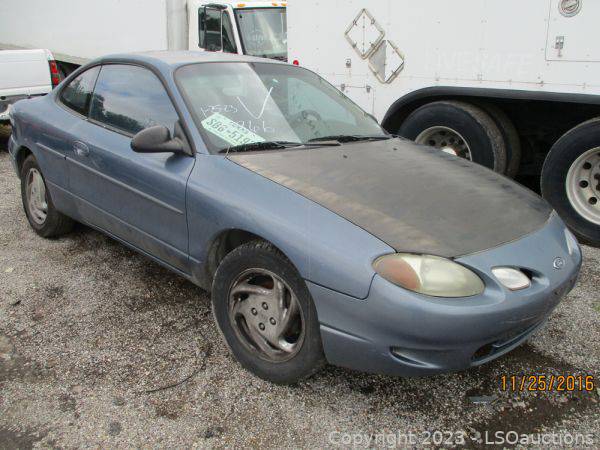 Y.S　(ウォルナット) 1999 FORD ESCORT ZX2 | LSOauctions