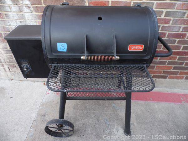 Outdoor gourmet hotsell pellet grill