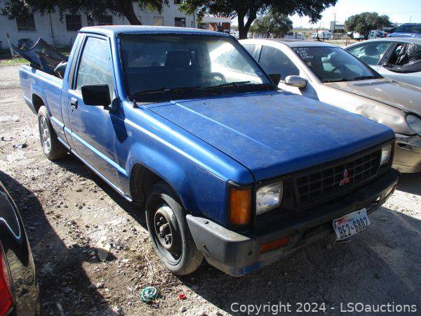 1991 MITSUBISHI MIGHTY MAX PICKUP | LSOauctions