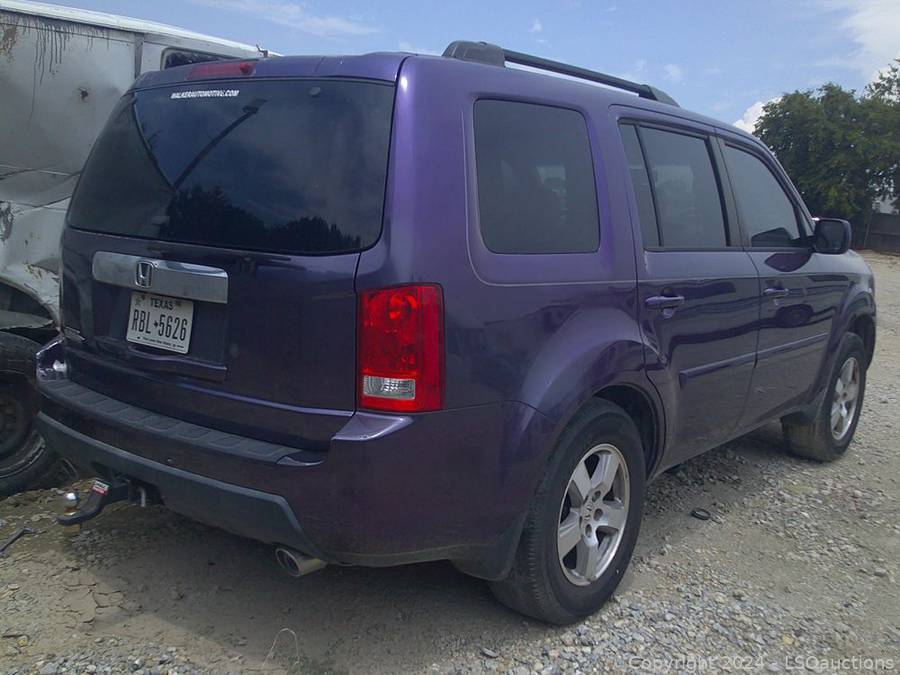 2011 HONDA PILOT SUV - KEY | LSOauctions