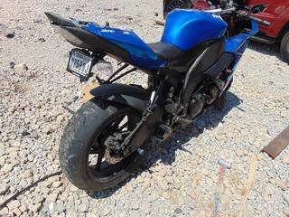 2008 KAWASAKI ZX1 MOTORCYCLE - KEY / STARTED | LSOauctions