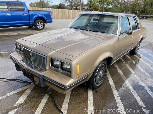 1986 Pontiac Bonneville SE | LSOauctions