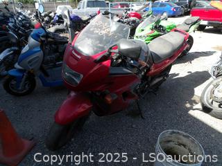 希少myojo1994〜1995 1995 KAWASAKI GPZ MOTORCYCLE <br>VIN #JKAZXBE13SA001036